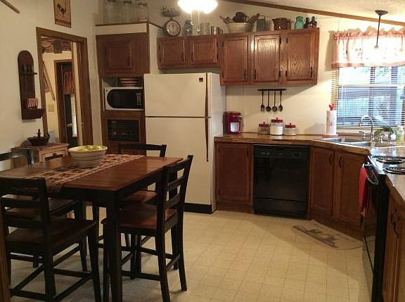 5th image of 309 Calumet Ct