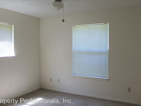 5th image of 163 Woods End