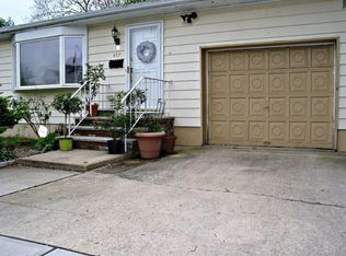 477 Angel St, Cliffwood, NJ 07721