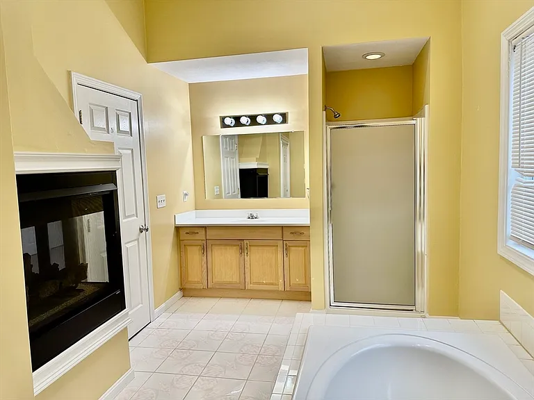 1301 Old Bridge Ln #1301 — Photo 14