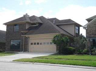 1905 Bayou Oaks Dr, Harvey, LA 70058