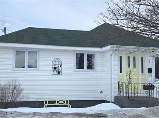 9 Exploits Avenue, Grand Falls-Windsor, NL A2A1M3