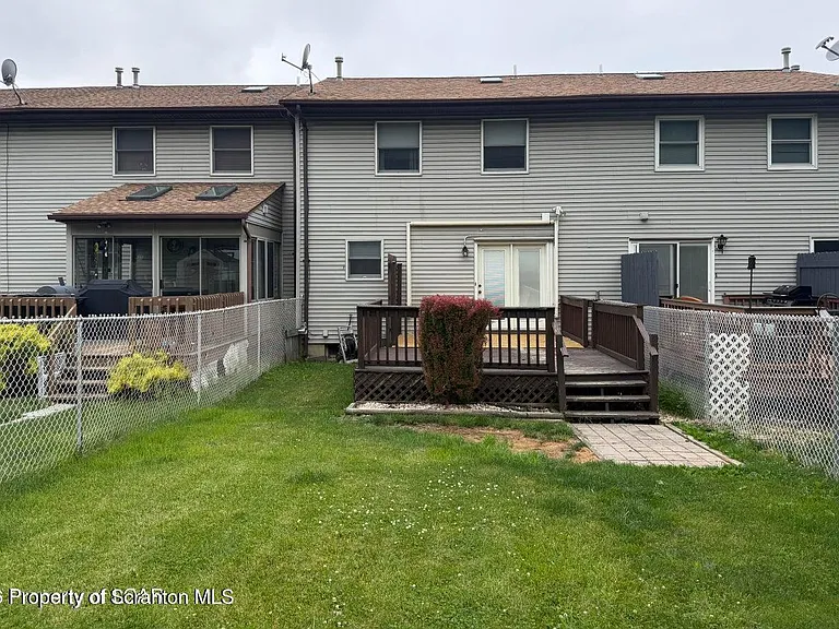 37 Flood Dr — Photo 25