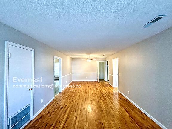 5th image of 1847 Dana Ln