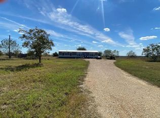 435 County Road 95d, Moulton, TX 77975