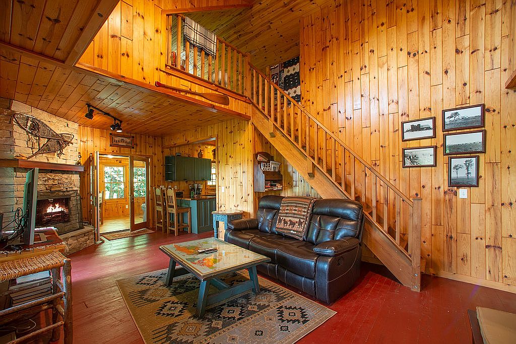 11555 Us Highway 31 N, Charlevoix, MI 49720 | Zillow