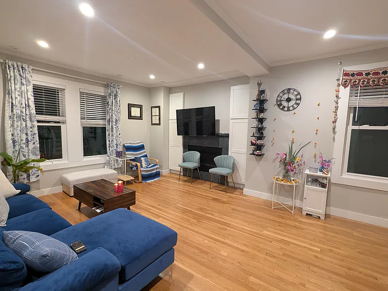 44 Worley St #2 — Photo 1
