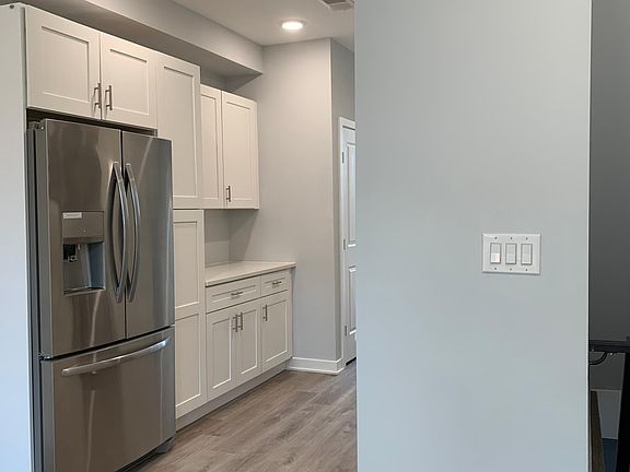 3rd image of 435 W Berks St #1