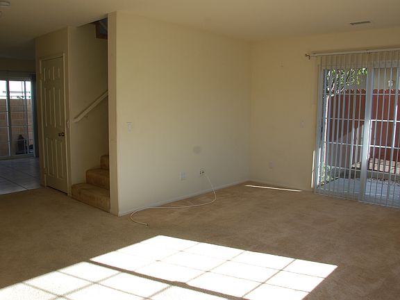 4th image of 16506 La Salle Ave