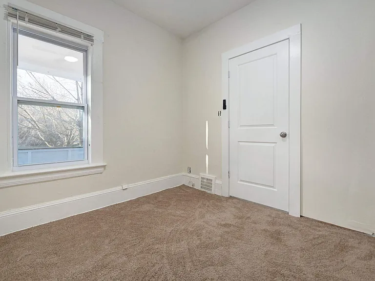 9701 Heath Ave — Photo 9