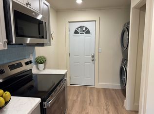 85 NWA, Burlington, VT 05401