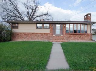 1614 Sheridan Lake Rd, Rapid City, SD 57702