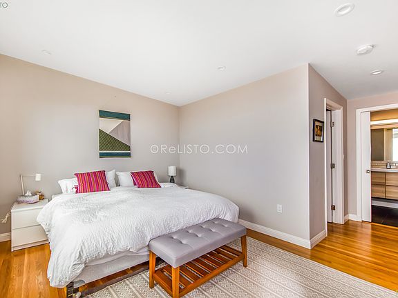 3rd image of 2326 Cecilia Ave