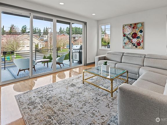 4th image of 11415 NE 87th Street