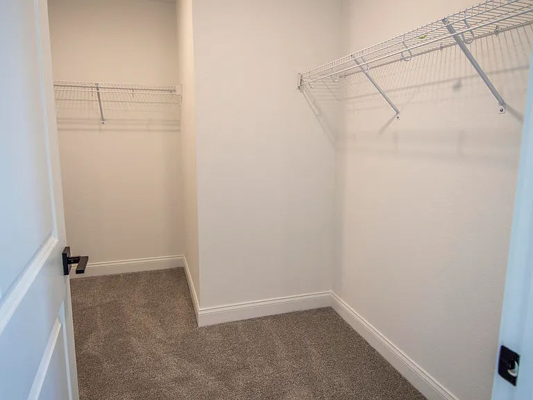 171 SE Birch Ter — Photo 15