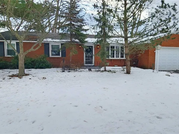 1200 Echo St NE, Canton, OH 44721