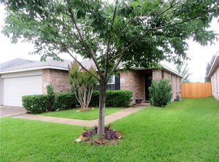 5920 English Manor Rd, Denton, TX 76210