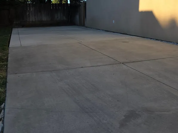 3212 Kay St #B, Ceres, CA 95307