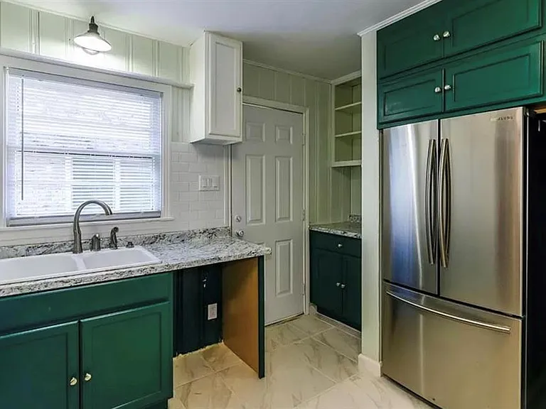 1508 N Highland Ave — Photo 5