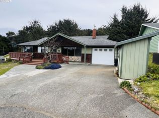 30333 Driftwood Dr, Gold Beach, OR