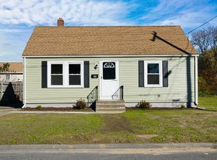 54 Shaw Park Ave, Chicopee, MA 01013