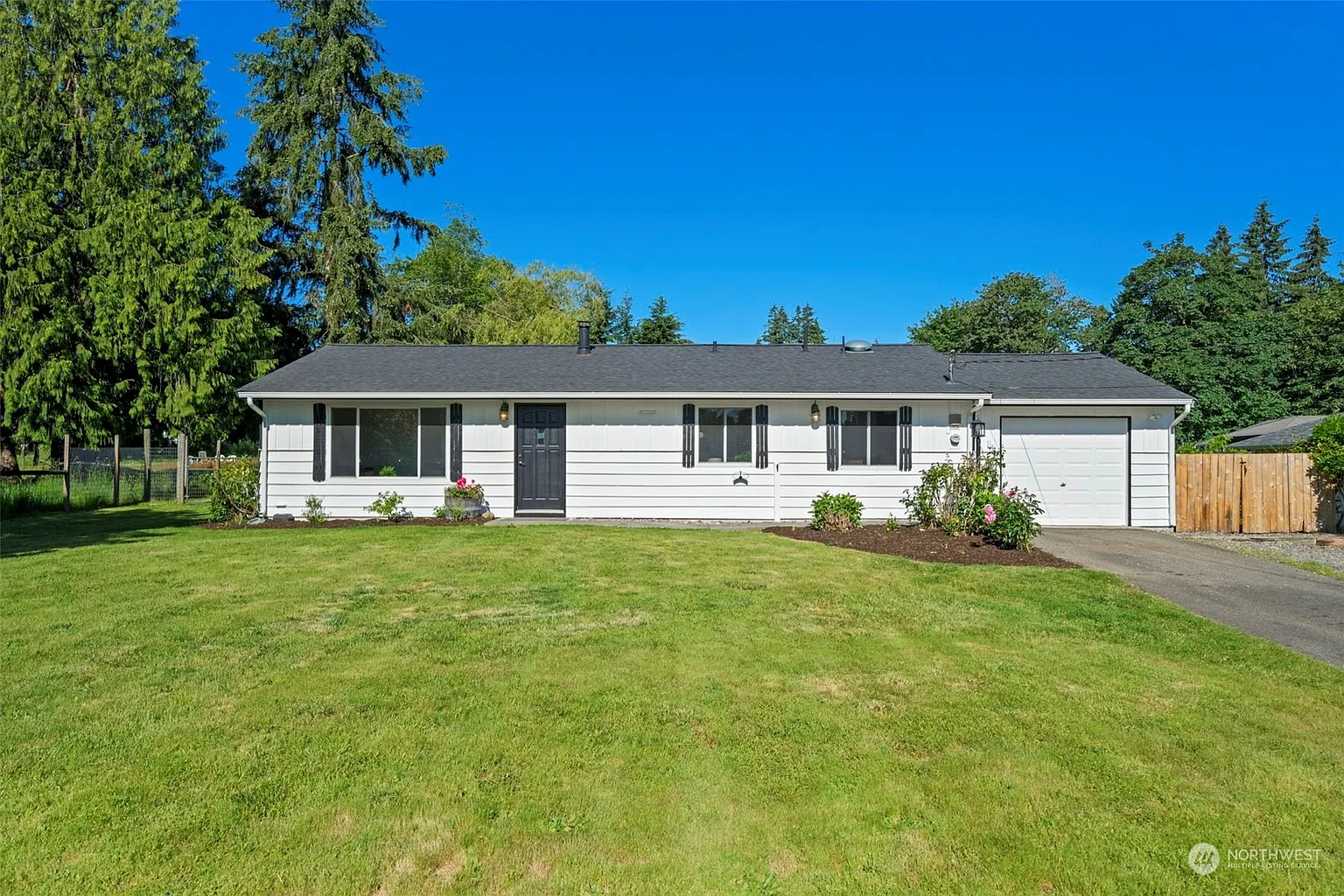 10518 66th Avenue E photo 1