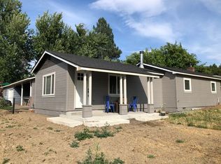 503 S B St, Phoenix, OR 97535