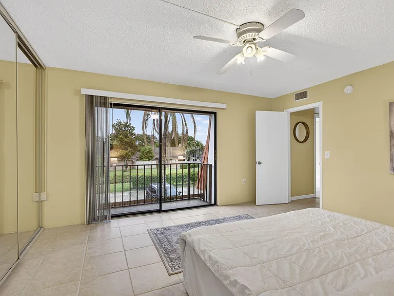 3345 Meridian Way N #C — Photo 33