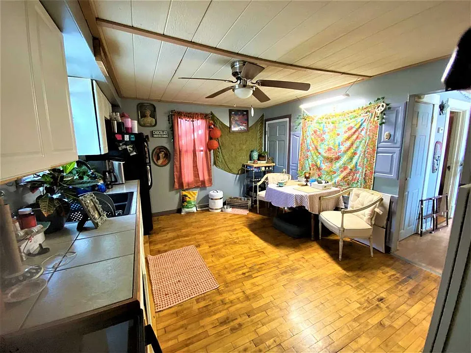 Lower Kitchen