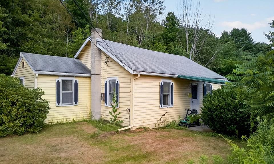 1st image of 384 Oak Hill Rd