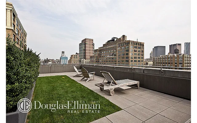 Rented by Douglas Elliman | media 27