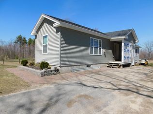 138 Mountain View Rd, Gray, ME 04039