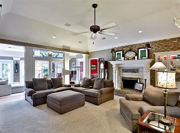 4th image of 2510 Crestline Dr