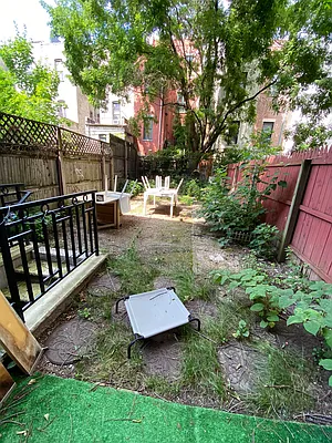 Rented by Delmark Realty LLC | media 44