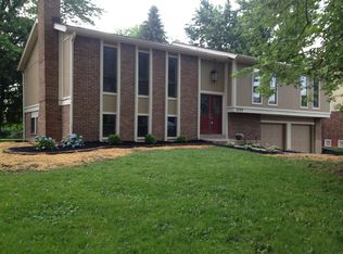 8206 Castleton Blvd, Indianapolis, IN 46256