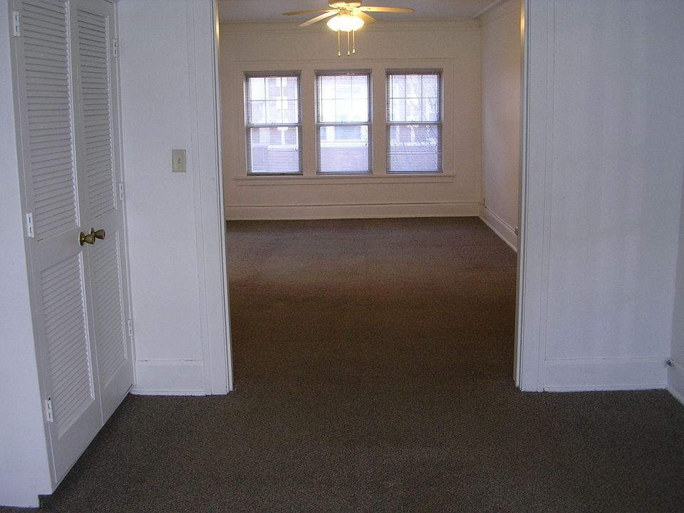 2nd image of 1130 Main St APT 203