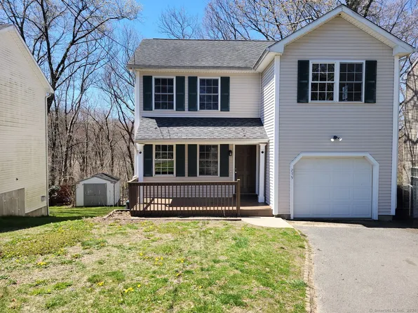 275 Lakeside Boulevard East, Waterbury, CT 06708