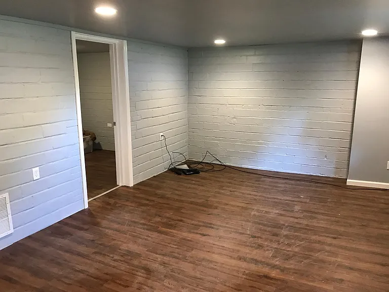 622 N Albert St #2 — Photo 7