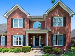 1012 Mooreland Dr, Bowling Green, KY 42103