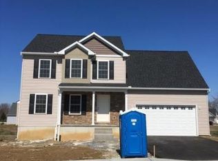 48 Longfellow Dr, Lancaster, PA 17602