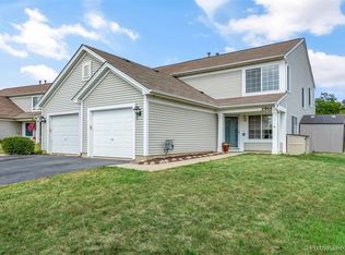 2914 Impressions Dr, Lake In The Hills, IL 60156