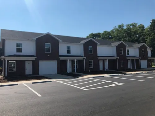 250 Pineview Dr Photo 1