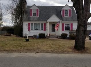 10 Overhill Dr, West Warwick, RI 02893