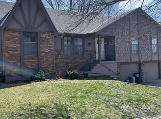 14405 Laquinta Dr, Grandview, MO 64030