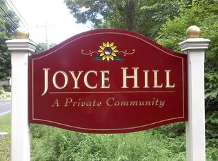 5 Rose Ln, New Fairfield, CT 06812