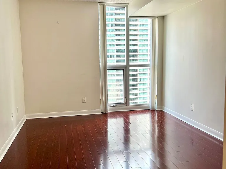 4968 Yonge St #1906 — Photo 5