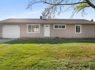 5011 Three Oaks Rd, Crystal Lake, IL 60014