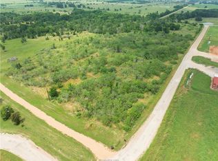 1515 County Road 428, Dime Box, TX 77853
