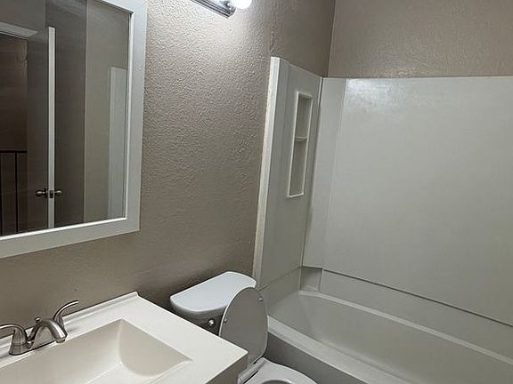 3rd image of 2132 Aspen Dr