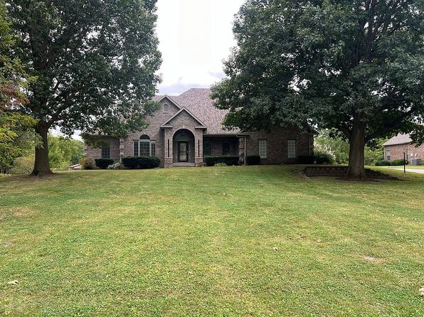 206 Riverview Dr